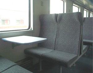 YZ25G air conditioned carriage with semi-cushioned seats