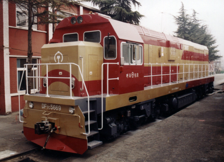 DF7C型内燃机车