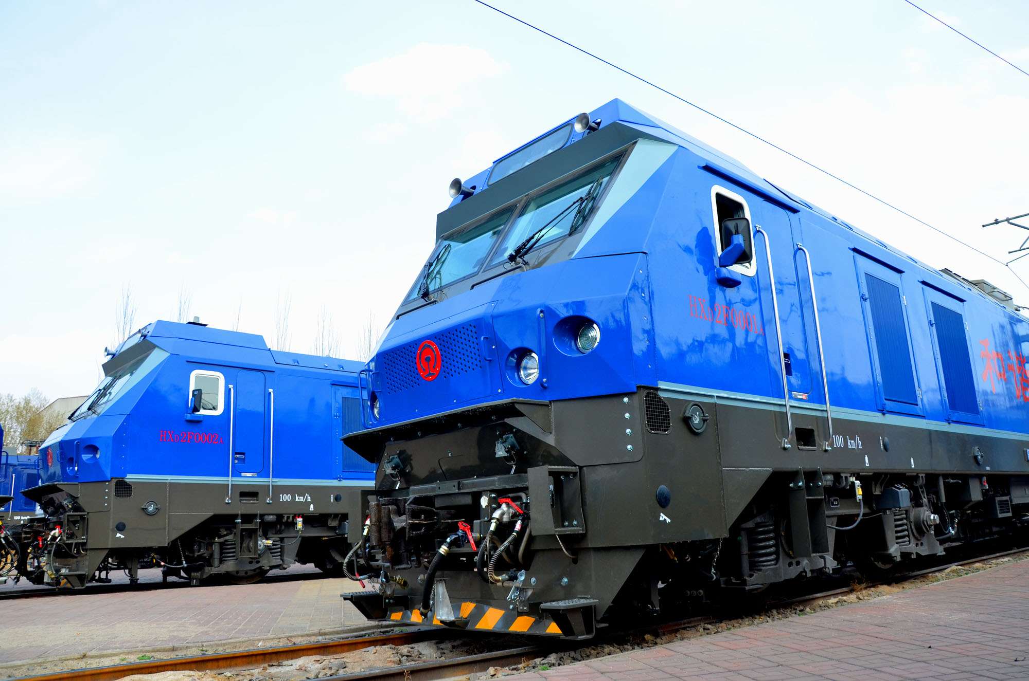 Локомотив проекта. Китайский электровоз hxd2. Китайский тепловоз df3. Datong Electric locomotive hxd2 кабина. Электровозы CRRC (Китай).