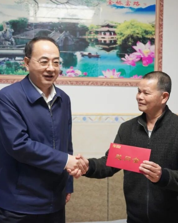 【社会贡献与协同发展】孙永才赴广西百色开展调研慰问