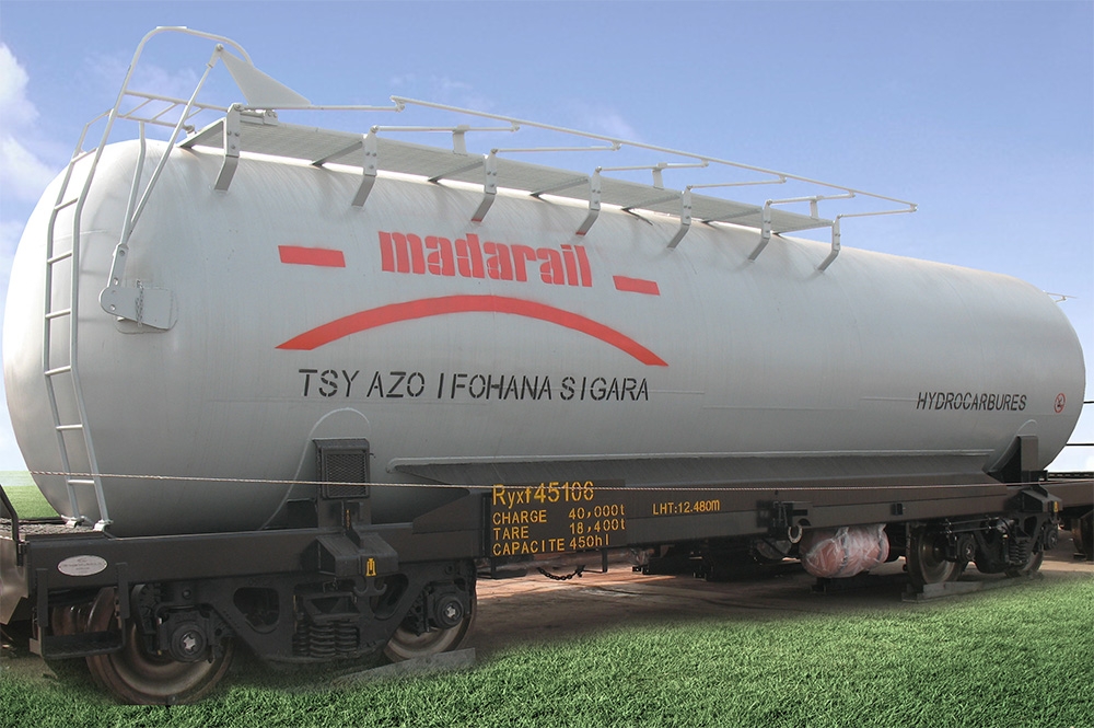 马达加斯加轻油罐车