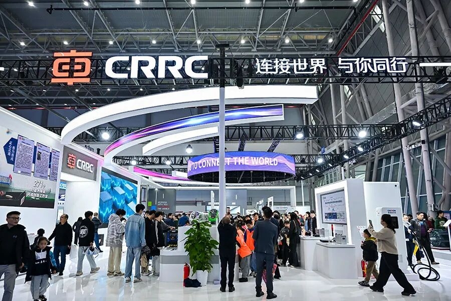 Présentation à CIRTE : les locomotives vertes « fabriquées par CRRC Ziyang » attirent toute l’attention